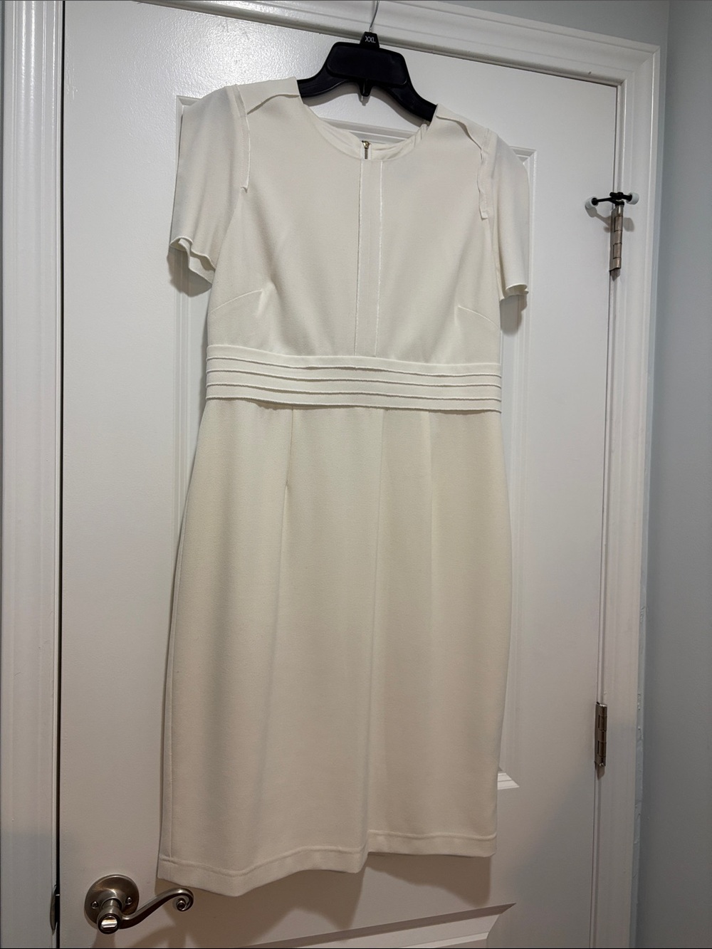 Adrianna Papell Cream Short-Sleeve Midi Dress with Waistband Pleats